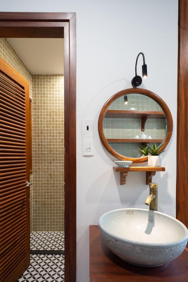 Joohouse Lux Hotel Ho Chi Minh City Exterior photo